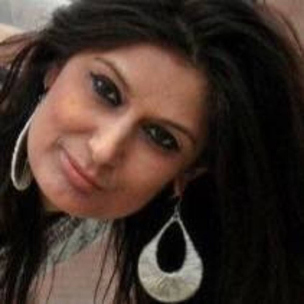 Meet your Posher, Valesca